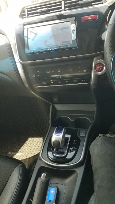 2015 Honda Grace Hybrid 