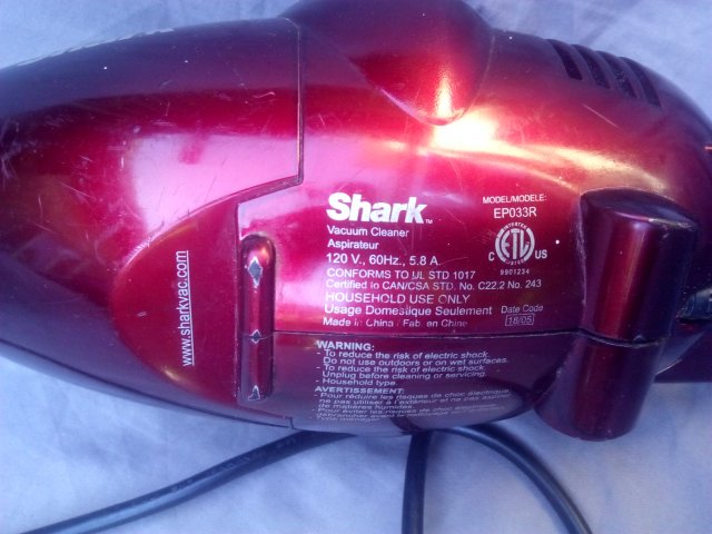 Shark Vacuum Cleaner ( Epo33r)