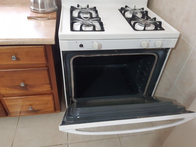Whirlpool Gold Gas Stove