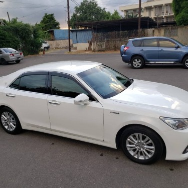 Toyota Crown Hybrid