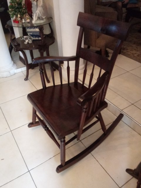 Solid Mohogany Antique Rocking Chair