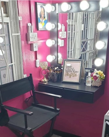 Makeup Booths For Rent