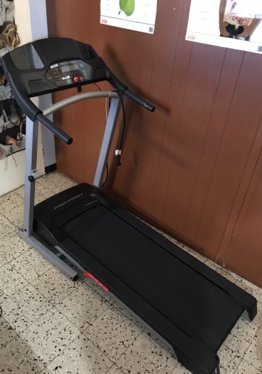 Fairly New Treadmill (Slightly Negotiable)