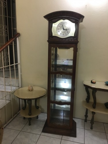 Howard Miller Curio CLOCK AND CABINEt