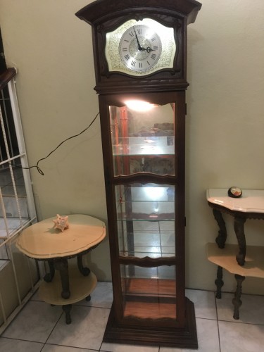 Howard Miller Curio CLOCK AND CABINEt