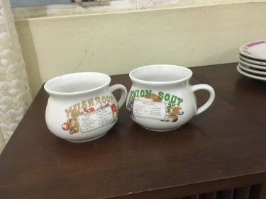 2 SOUP CUPS