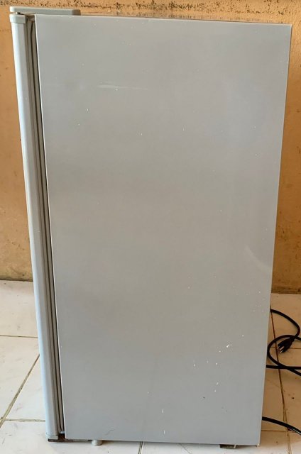 BlackSonic Mini Refrigerator