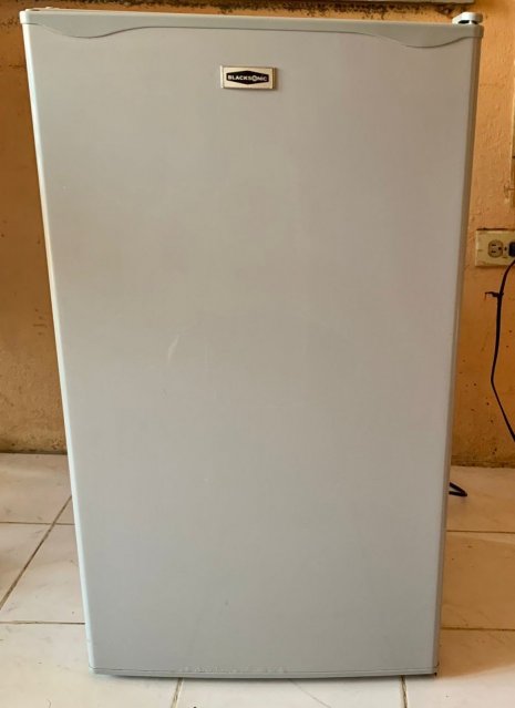 BlackSonic Mini Refrigerator