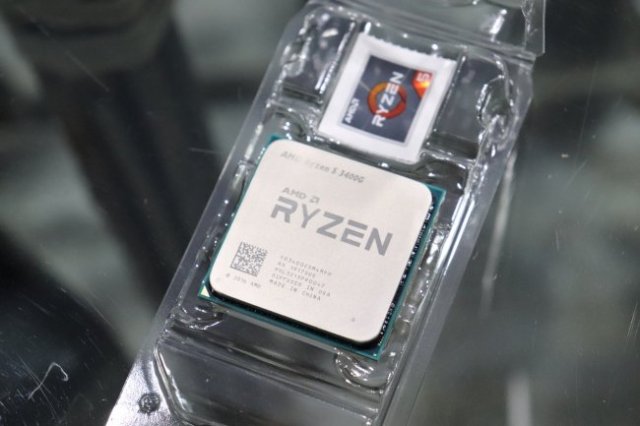 AMD RYZEN 5 3400G With RX Vega 11 Graphics