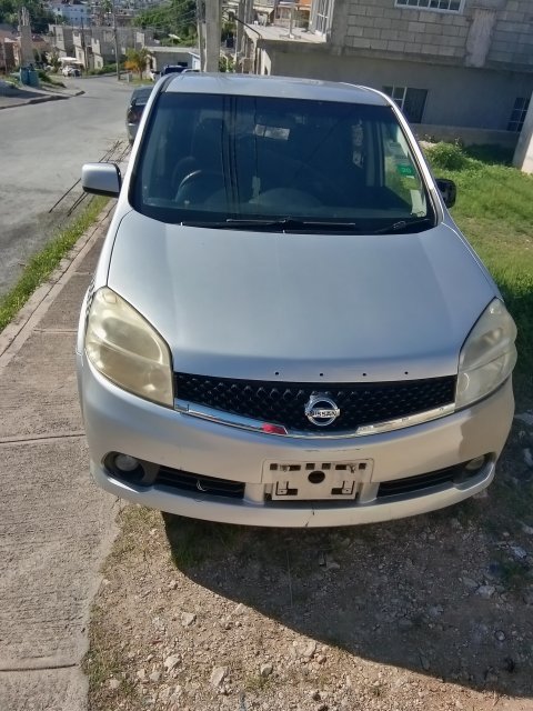 2011 Nissan Lafesta