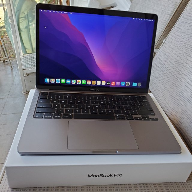 Brand New Macbook M1 2020