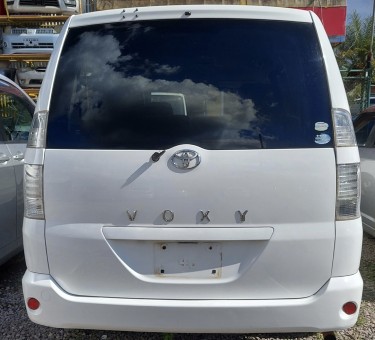 2007 Toyota Voxy 2,0L