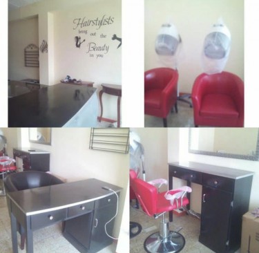 Hairdressing, Nails, & Barber Space 