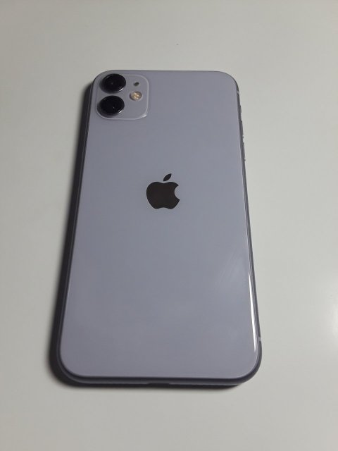 Apple IPhone 11 (With White Sim)