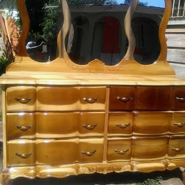 Beds, Dressers,  Chests Of Drawers Etc
