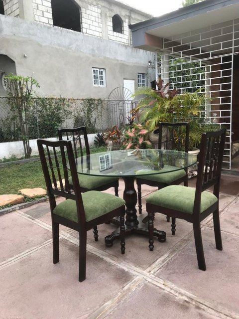 4 Seater Mahogony Glass Top Dining Table