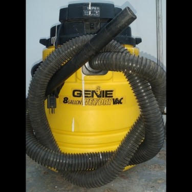 Wet Dry Vacuum. Genie 8gal