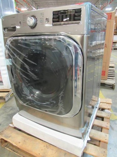 LG - 9.0 Cu. Ft. Gas Dryer With Steam 