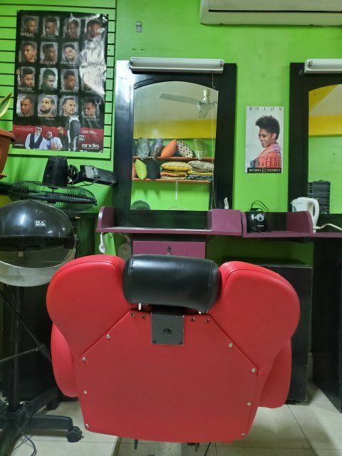 Barber Stations For Rent