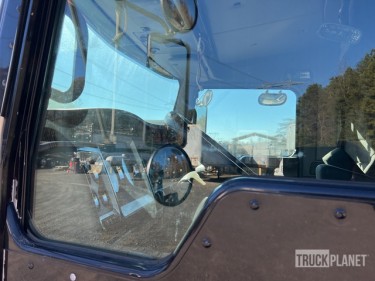 2008 Kenworth T800 6x4 T/A Sleeper Truck Tractor