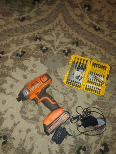 Black & Decker 20V Impact Driver/Drill 