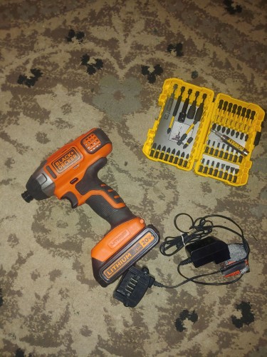 Black & Decker 20V Impact Driver/Drill 