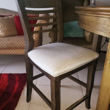 High Chair Round Stylish Dining Table 