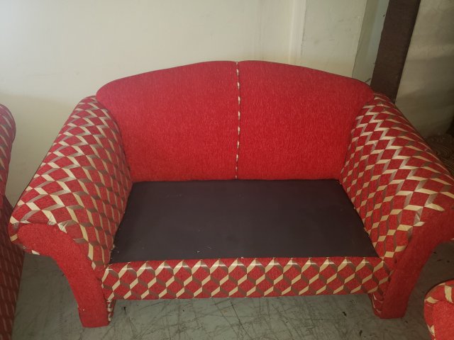 Beautiful Sofa Set For Sale