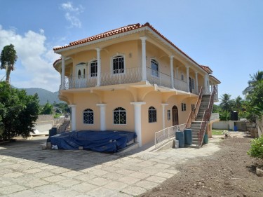 12 Bedroom House For Sale