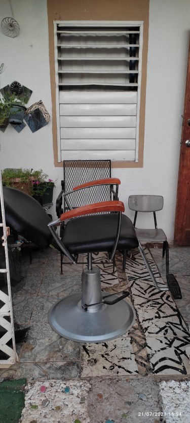 Barber Chair For Sale