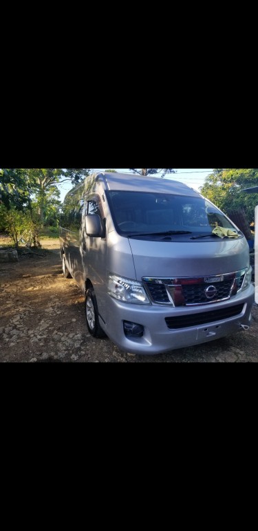 Nissan Urvan