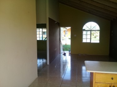 Lovely 2 Bedroom House In A Gated Community.