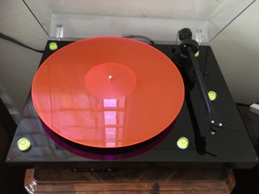 Pro-Ject Turntable With Built In Preamp 
