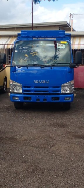 2011 Isuzu Elf Tipper