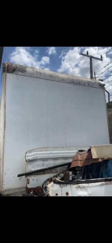 16FT BY 8 BOX TRUCK CONTAINER 