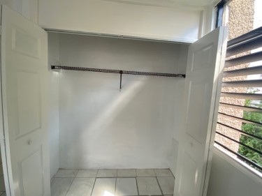 Recently Refurbished 2 Bedroom,1 Bathroom W/ Porch