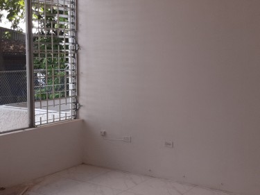 Spacious 1 Bdrm Apt In New Kgn/gated/pool/own Ldry