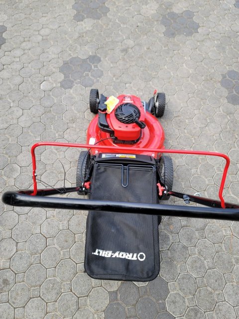 BRAND NEW Lawn Mower Troy Bilt Tb110