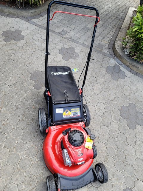 BRAND NEW Lawn Mower Troy Bilt Tb110