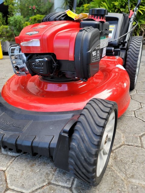 BRAND NEW Lawn Mower Troy Bilt Tb110