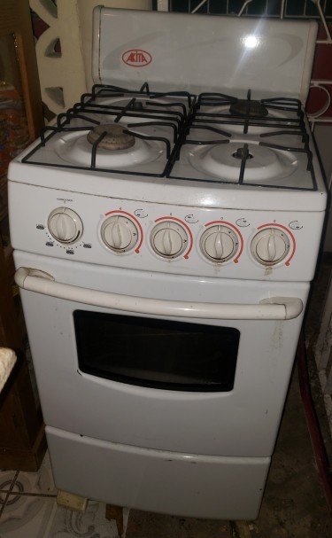 Cheap 4 Burner Gas Stove With Regulator And Hose 