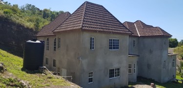 5 Bedroom Newly Built House For Sale