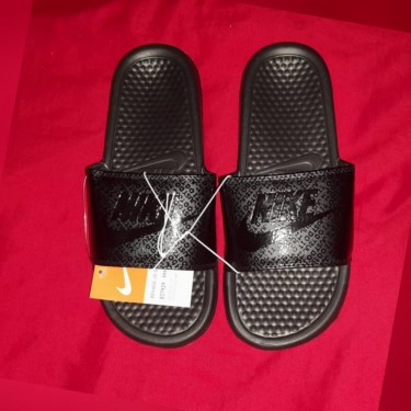 Black Nike Slippers