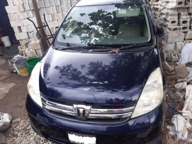 Toyota ISIS For Sale