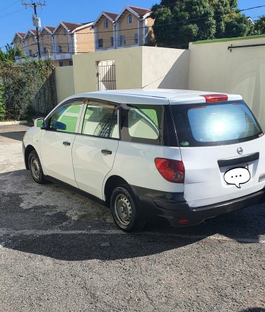 Nissan AD Wagon