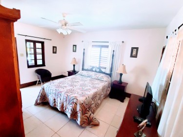 1 Bedroom Furnished Hopewell
