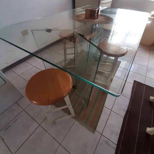 4 Seater Glass Dining Table - Detachable