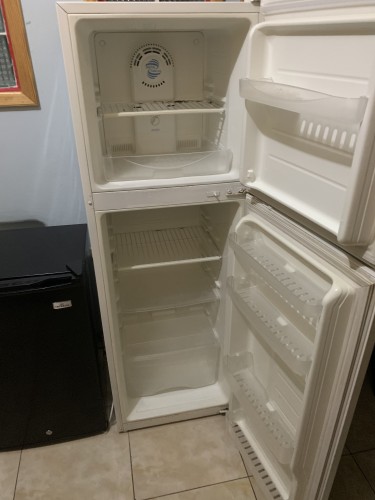 Daewoo Refrigerator (Fully Functional)
