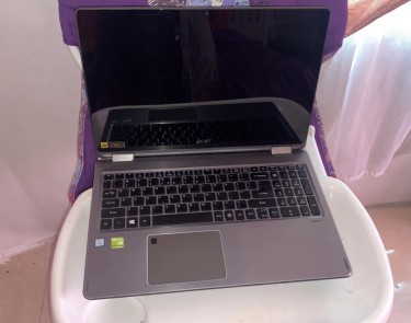 Barely Used - Like New Acer Aspire R 15 7th Gen In