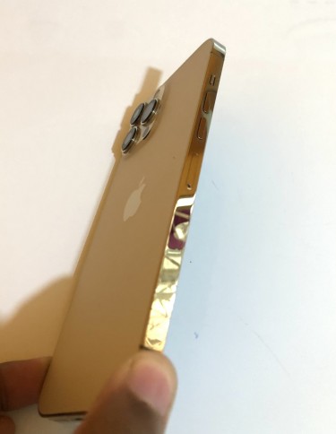 Gold IPhone 13 Pro Max Only 180k IPhone X -60k
